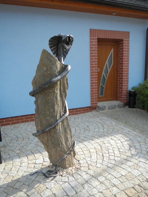 Penzion U Hada Velke Pavlovice Luaran gambar