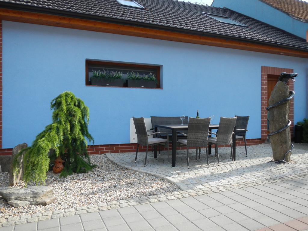 Penzion U Hada Velke Pavlovice Luaran gambar