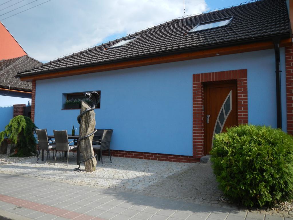 Penzion U Hada Velke Pavlovice Luaran gambar